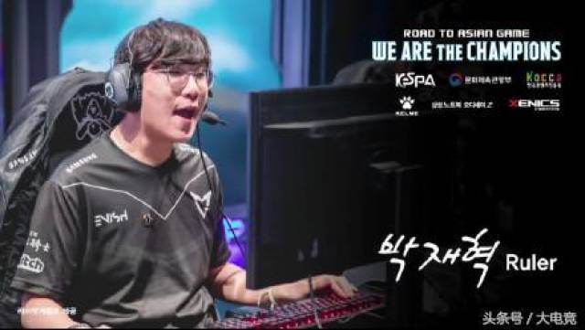 个长洞中的 个长洞中的